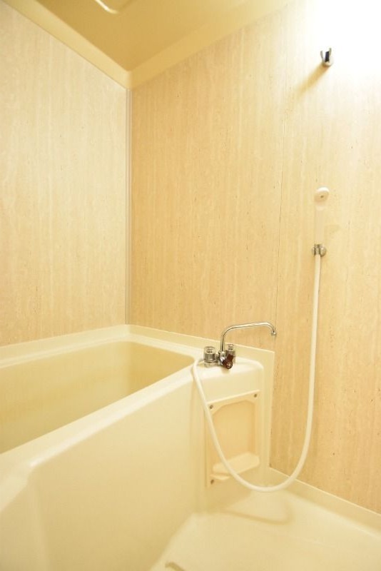 ��ʌ��z�J�s�����P���ڂ̃}���V�����̃o�X