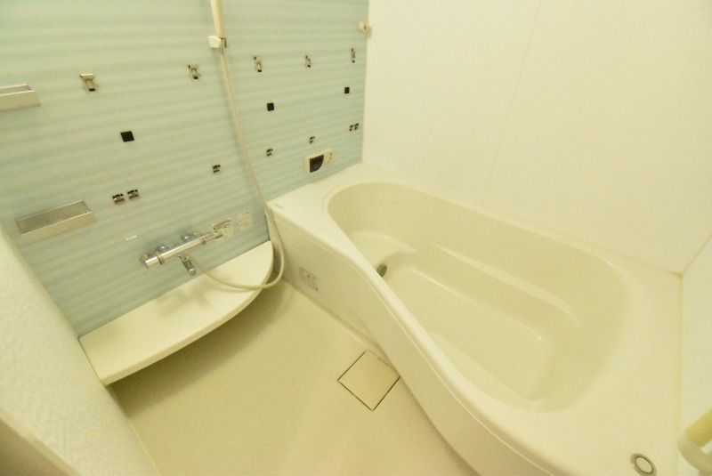 ��ʌ��z�J�s���C�N�^�E���Q���ڂ̃A�p�[�g�̃o�X