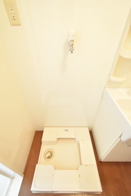 ��ʌ��������܎s�΋��Ԗ؂R���ڂ̃A�p�[�g�̂��̑�