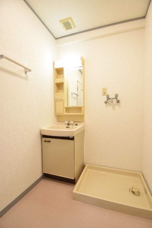 ��ʌ��z�J�s�����P���ڂ̃}���V�����̐��ʏ�