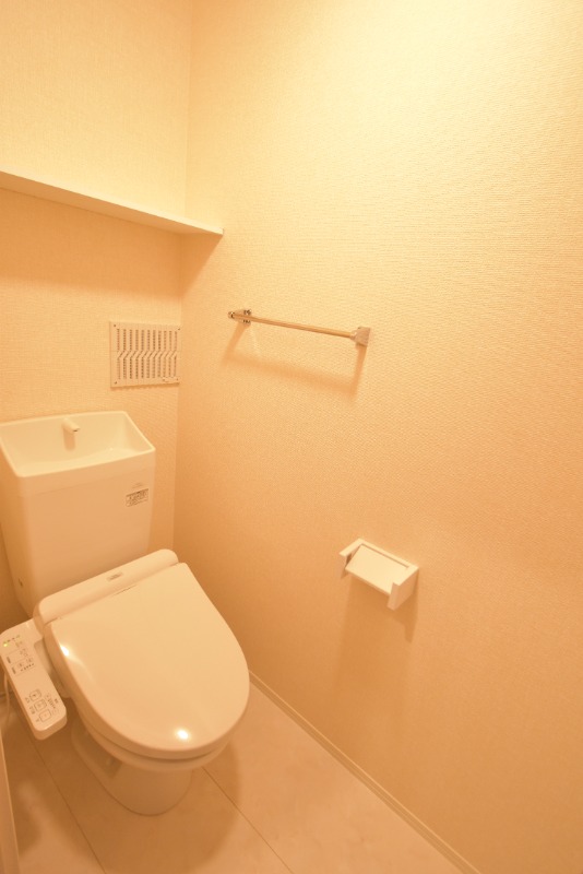 ��ʌ��������܎s�Y�a��{���T���ڂ̃A�p�[�g�̃g�C��