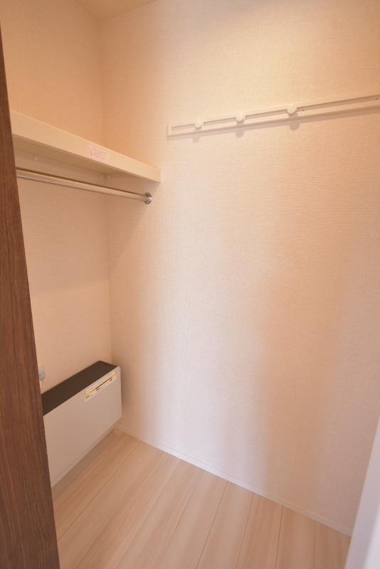 ��ʌ��������܎s�Y�a��{���T���ڂ̃A�p�[�g�̎��[