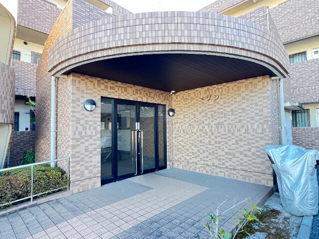 ��ʌ�����s�����J�{���S���ڂ̃}���V�����̃G���g�����X