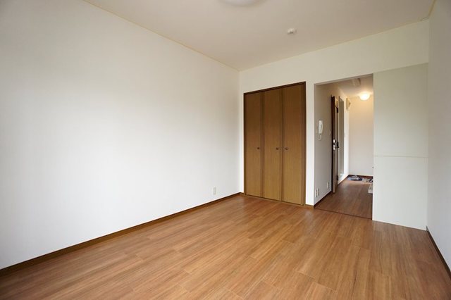 ��ʌ��������܎s�����扺�����S���ڂ̃A�p�[�g�̋��ԁE���r���O