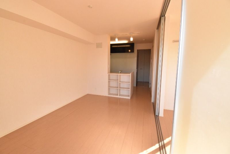 ��ʌ��������܎s�΋�����U���ڂ̃A�p�[�g�̋��ԁE���r���O