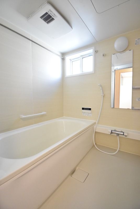 ��ʌ��������܎s�΋�����U���ڂ̃A�p�[�g�̃o�X