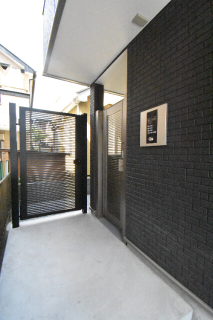 ��ʌ��������܎s��΋�{���U���ڂ̃A�p�[�g�̃G���g�����X