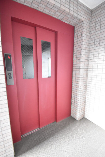 ��ʌ������s�_���Q���ڂ̃}���V�����̂��̑�