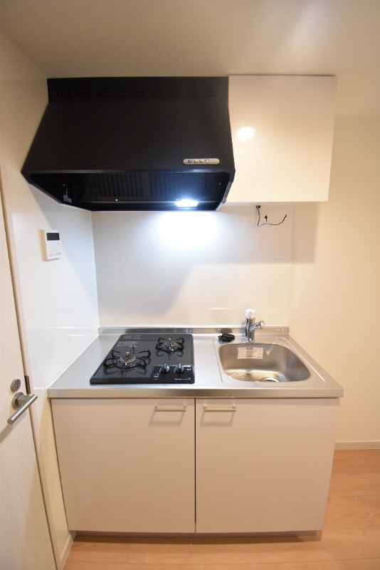 ��ʌ���z�s�厚���؂̃A�p�[�g�̃L�b�`��