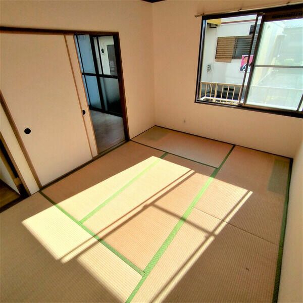 ��ʌ�����s�݉ƒ��̃A�p�[�g�̂��̑��ݔ�