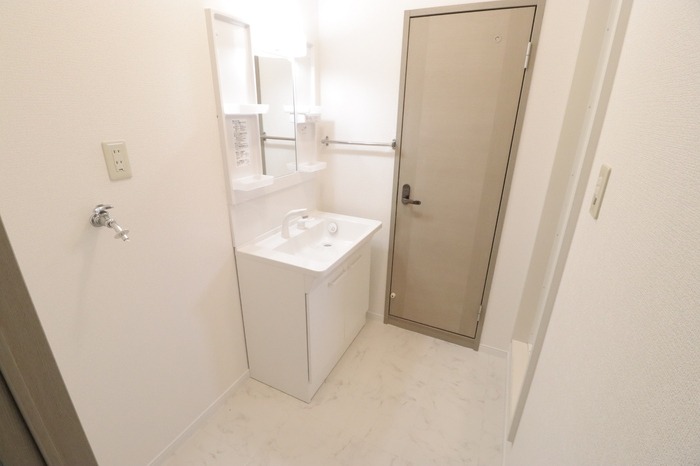 ��ʌ�����s���ȂT���ڂ̃A�p�[�g�̐��ʏ�