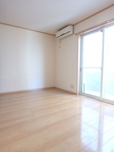 ��ʌ��������܎s�k��y�C���Q���ڂ̃A�p�[�g�̂��̑������E�X�y�[�X