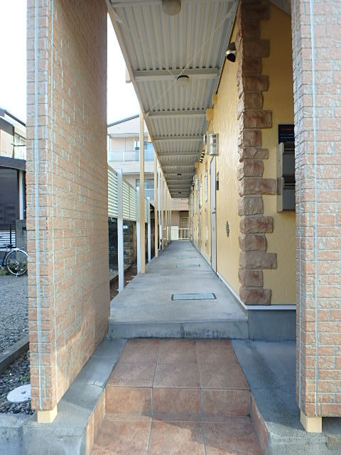 ��ʌ��������܎s�k��y�C���Q���ڂ̃A�p�[�g�̃G���g�����X