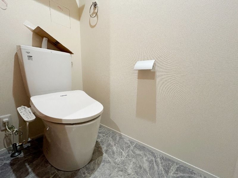 ��ʌ��������܎s�k����i���R���ڂ̃A�p�[�g�̃g�C��