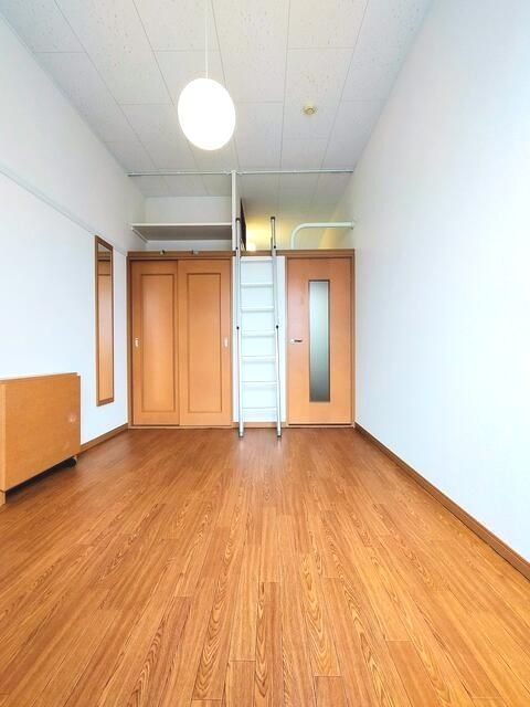 ��ʌ��������܎s��{��O���P���ڂ̃A�p�[�g�̋��ԁE���r���O