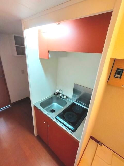 ��ʌ��������܎s��{��O���P���ڂ̃A�p�[�g�̃L�b�`��