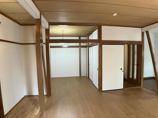 ��ʌ��z�J�s�_�����Q���ڂ̈�ˌ��Ă̎��[