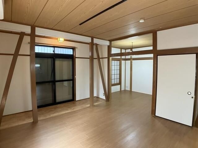 ��ʌ��z�J�s�_�����Q���ڂ̈�ˌ��Ă̂��̑�