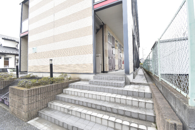 ��ʌ��������܎s��{��O���P���ڂ̃A�p�[�g�̃G���g�����X