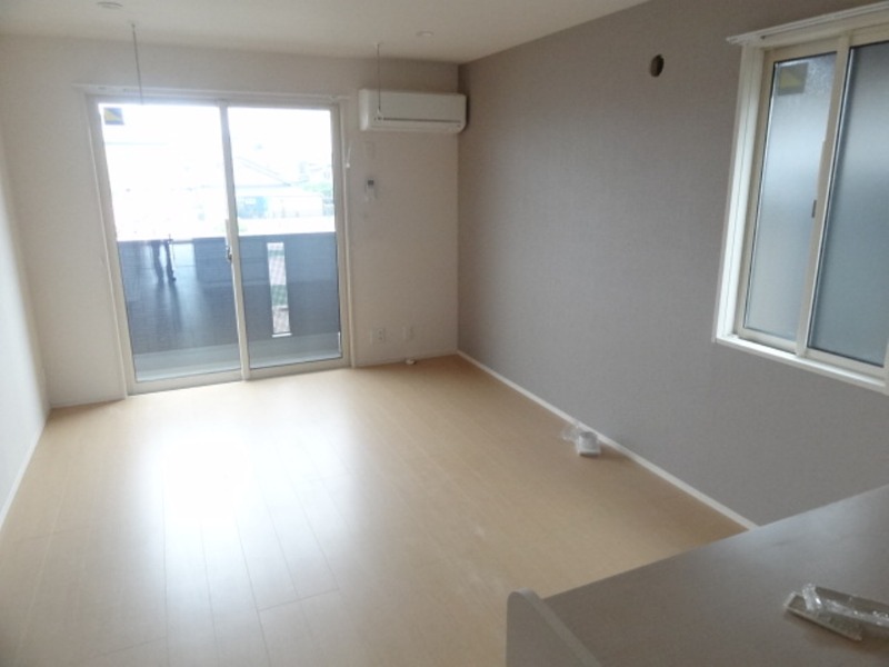 ��ʌ��@�c�s���R���ڂ̃A�p�[�g�̋��ԁE���r���O