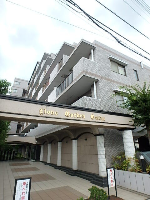 ��ʌ��������܎s��{��O���Q���ڂ̃}���V�����̃G���g�����X