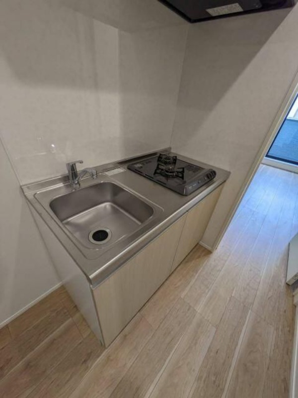 ��ʌ������s�������̃A�p�[�g�̃L�b�`��