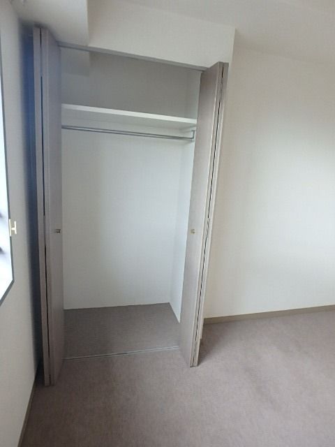 ��ʌ��������܎s��{��O���Q���ڂ̃}���V�����̎��[