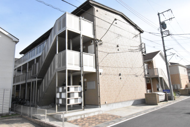 ��ʌ��������܎s�΋�����R���ڂ̃A�p�[�g�̌����O��