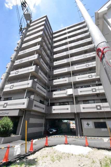 ��ʌ������s�������̃}���V�����̌����O��