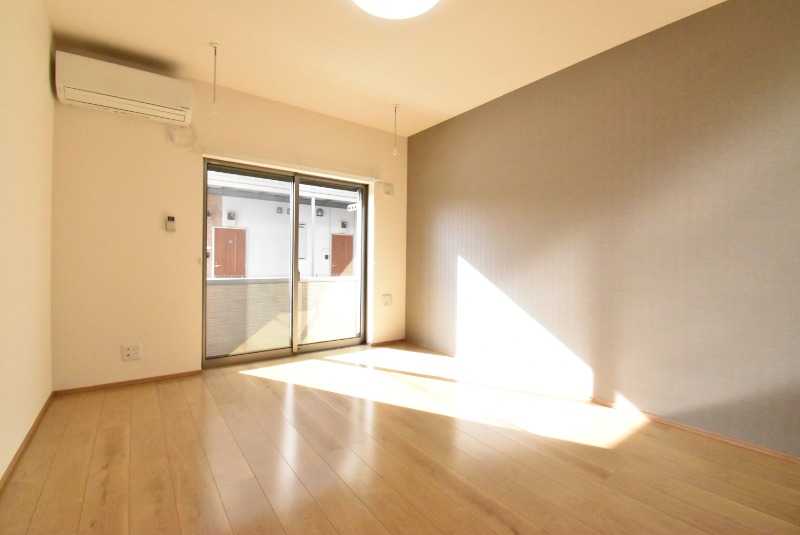 ��ʌ��������܎s�΋�����R���ڂ̃A�p�[�g�̂��̑������E�X�y�[�X