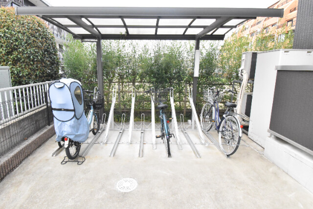 ��ʌ��������܎s�����攪���q�R���ڂ̃A�p�[�g�̂��̑�