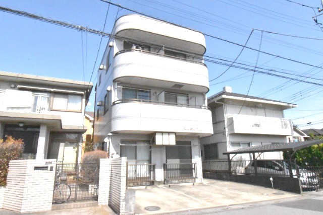 ��ʌ��z�J�s�����P���ڂ̃}���V�����̌����O��