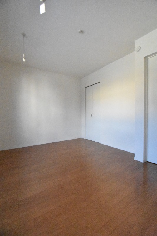 ��ʌ��������܎s��΋戤�����̃A�p�[�g�̋��ԁE���r���O