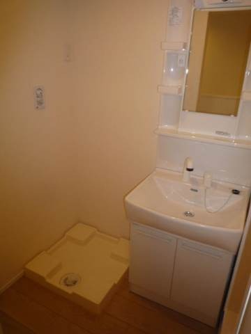 ��ʌ�����s�˒˓��P���ڂ̃A�p�[�g�̐��ʏ�