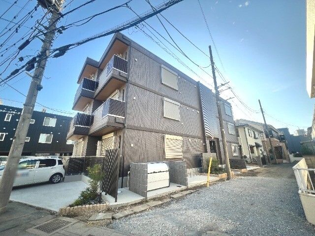 埼玉県さいたま市大宮区大成町１丁目のマンションの建物外観
