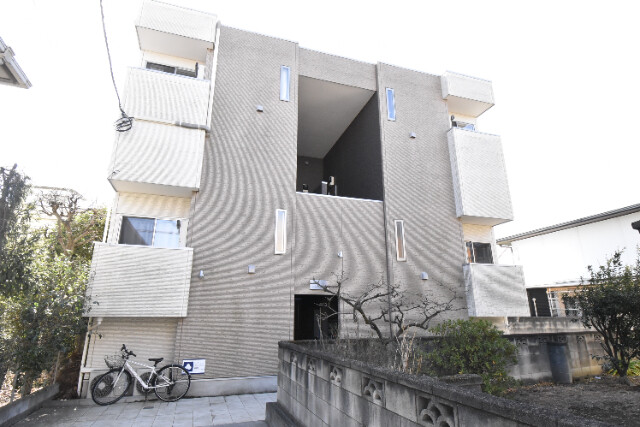 ��ʌ��������܎s��{��O���P���ڂ̃A�p�[�g�̌����O��