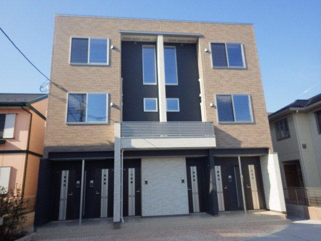 ��ʌ��������܎s��΋搼���R���ڂ̃A�p�[�g�̌����O��