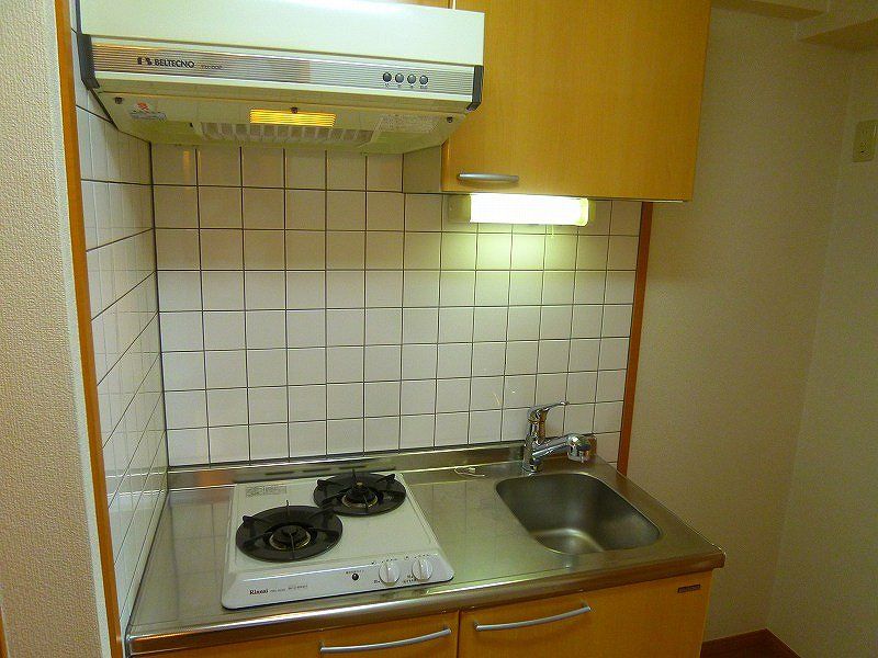 ��ʌ�����s��؂P���ڂ̃}���V�����̃L�b�`��