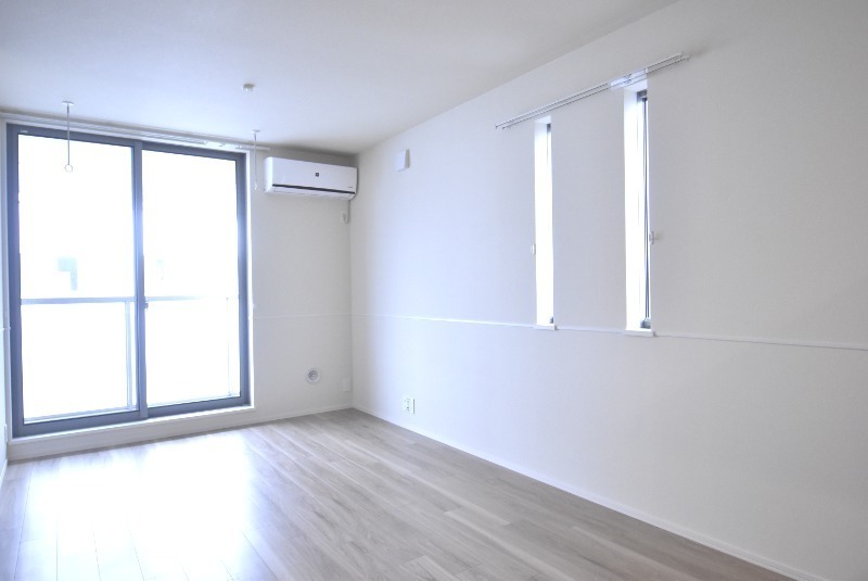 ��ʌ�����s��P���ڂ̃}���V�����̋��ԁE���r���O