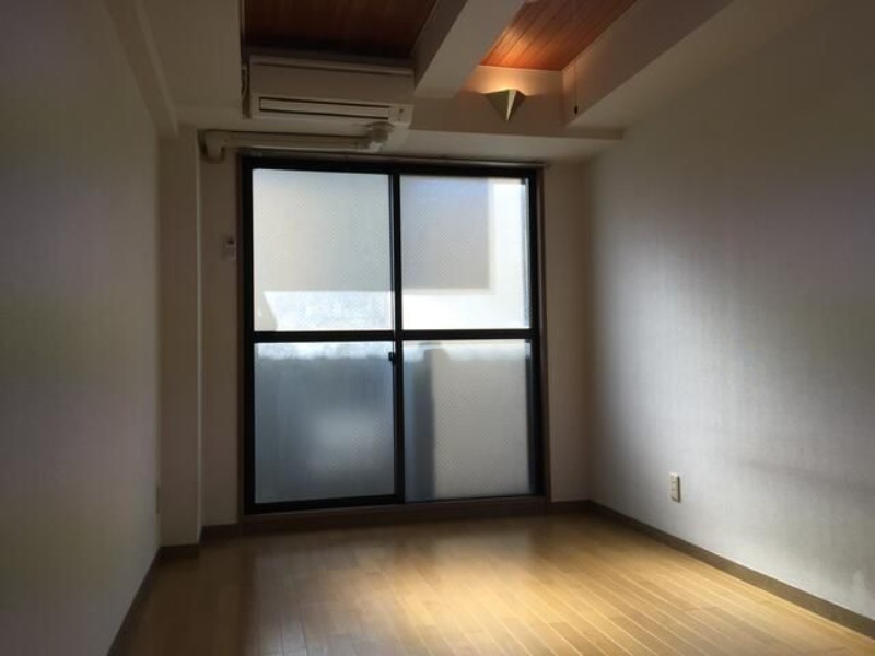 ��ʌ��������܎s�΋擌�Y�a�S���ڂ̃}���V�����̋��ԁE���r���O