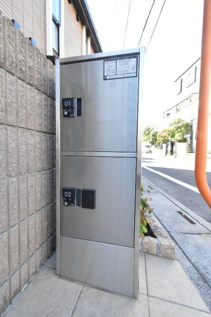 ��ʌ������s���R�P���ڂ̃A�p�[�g�̂��̑�