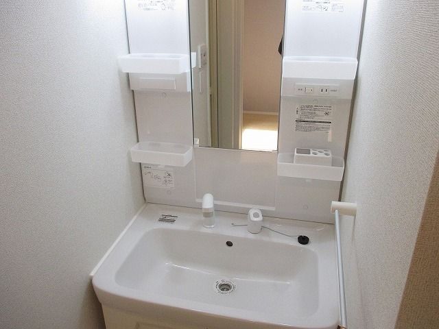 ��ʌ��������܎s��΋搼���R���ڂ̃A�p�[�g�̐��ʏ�