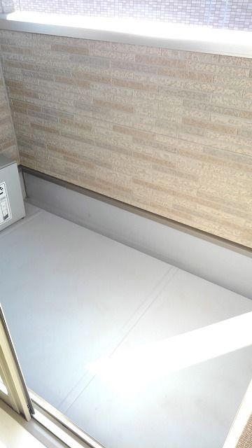 ��ʌ��������܎s��΋搼���R���ڂ̃A�p�[�g�̃o���R�j�[