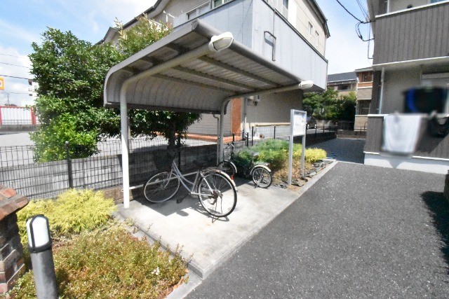 ��ʌ�����s���ԂR���ڂ̃A�p�[�g�̂��̑�