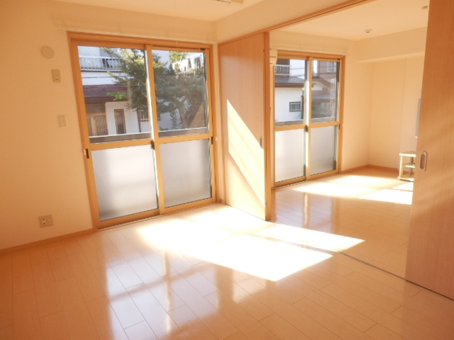 ��ʌ��������܎s������厚�쒆�ۂ̃A�p�[�g�̂��̑������E�X�y�[�X