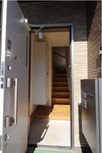 ��ʌ�����s���ȂQ���ڂ̃A�p�[�g�̌���