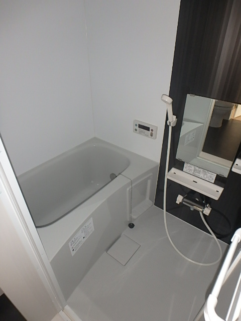 ��ʌ��������܎s�k��A�|���P���ڂ̃A�p�[�g�̃o�X