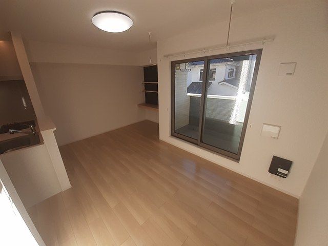 ��ʌ�����s�厚�����q�V�c�̃A�p�[�g�̋��ԁE���r���O