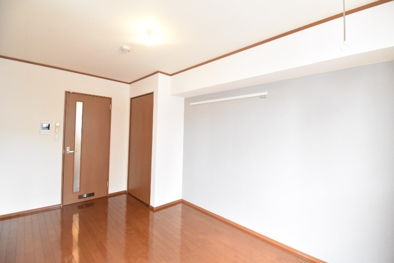 ��ʌ�����s�h���R���ڂ̃}���V�����̋��ԁE���r���O