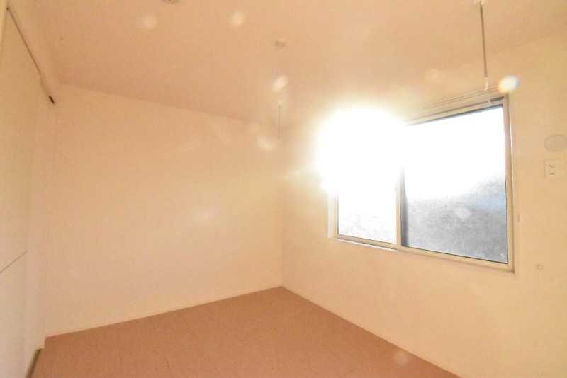 ��ʌ������s�������̃A�p�[�g�̂��̑������E�X�y�[�X